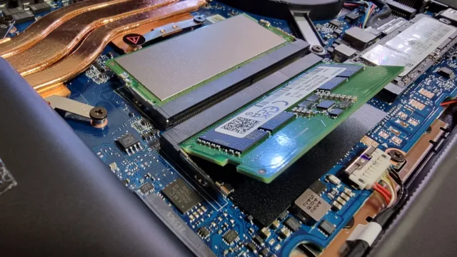 ASUS TUF gaming A17 노트북 메모리 추가하기